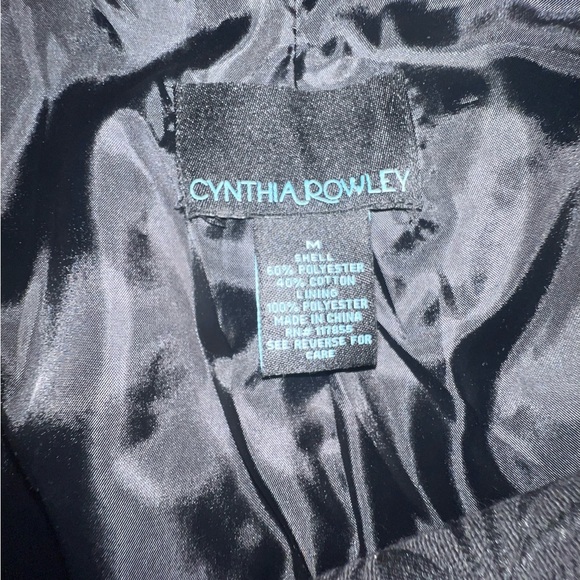 Cynthia Rowley 3 button 2 pocket jacket with stitching detail. Wrap belt. - Picture 6 of 6